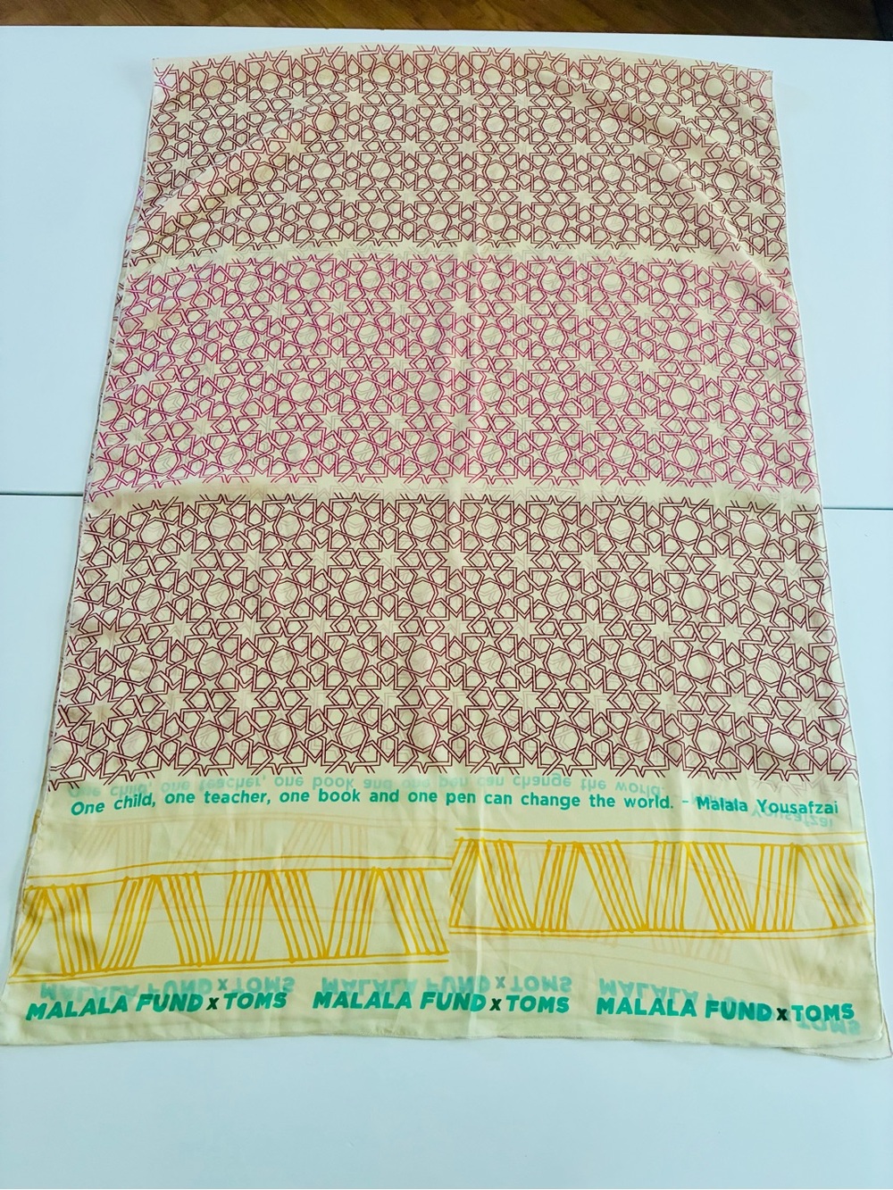 Toms Collab w/ Malala Yousafzai Islamic Art Print Scarf Hijab 💯Polyester EUC